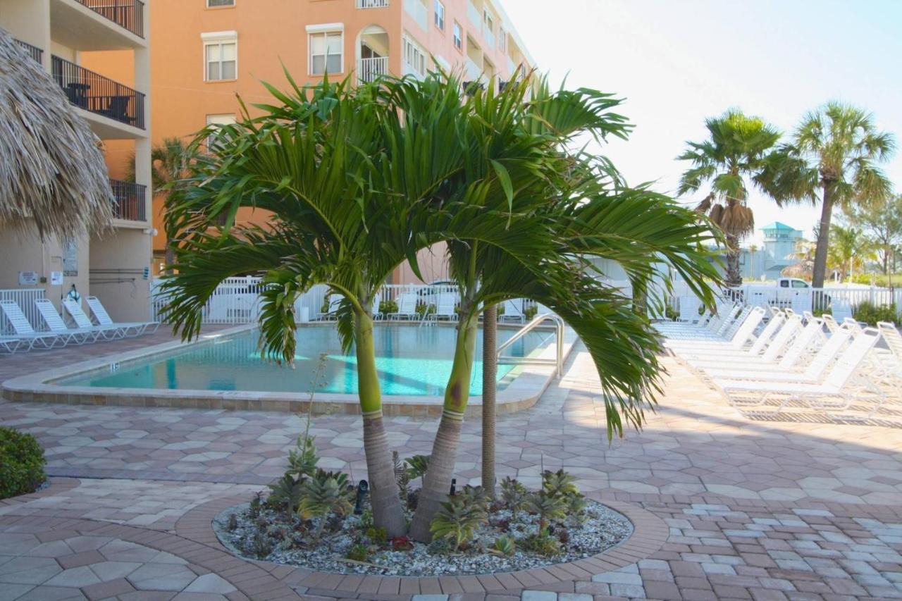 402 - Sandy Shores St. Pete Beach Εξωτερικό φωτογραφία